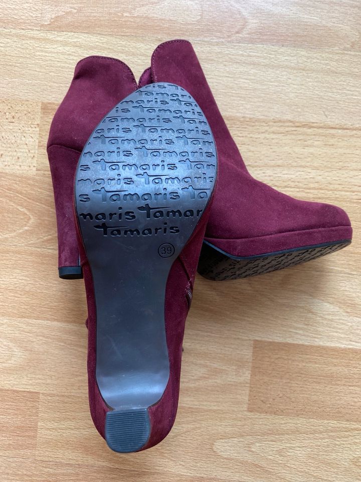 Tamaris Schuhe Gr. 39 / NEU in Düsseldorf