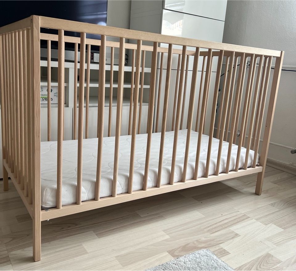 Ikea Gitterbett mit Matratze 60/120cm in Hanau