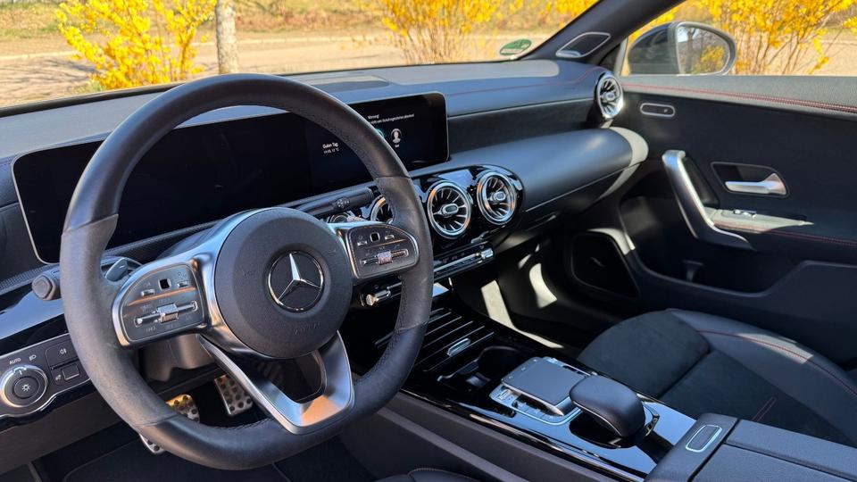 Mercedes-Benz CLA 220 AMG Line - FAP*BEAM*SOUND*AMBIENTE*NIGHT in Freudenstadt