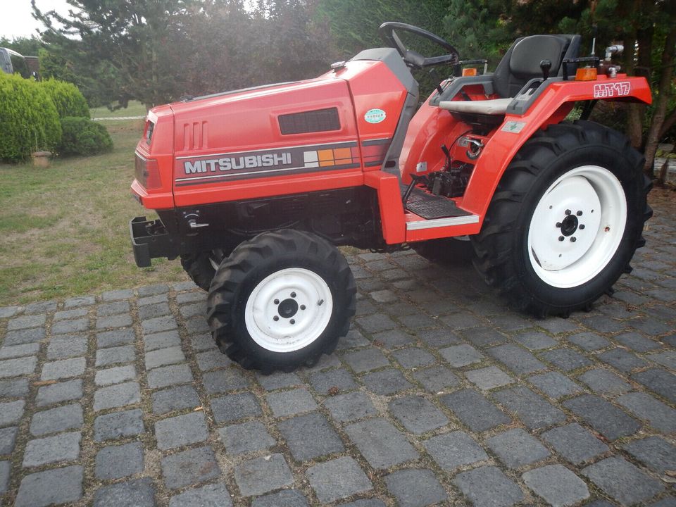 Traktor Mitsubishi MT17 / MTX 15 Kleintraktor Schmalspurtraktor in Zielitz