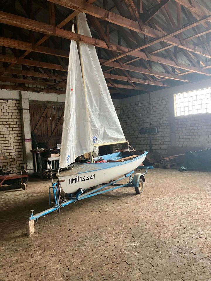 Segelboot Segeljolle Ruderboot komplett mit Trailer in Philippsthal (Werra)