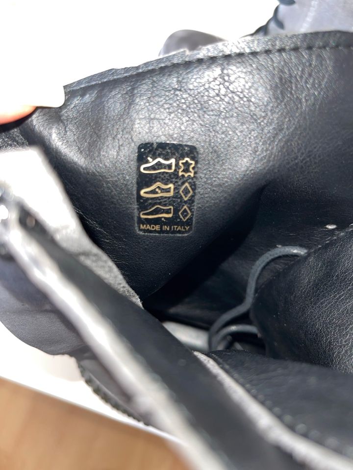Sara Milani Damen Leder Boots Stiefel Gr 39 Antik grau Strass in Herne