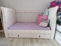 Baby-/Kinderzimmer Set mit Babybett, Wickelkommode und mehr Thüringen - Ichtershausen Vorschau