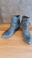 La Bottega di lisa Stiefeletten grau Cowboystyle Gr. 38,5 Nordrhein-Westfalen - Bergheim Vorschau