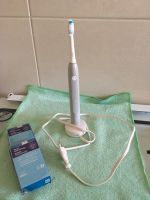 Oral B Pulsonic Schallzahnbürste Slim Clean mit 3 neuen Aufsätzen Berlin - Steglitz Vorschau