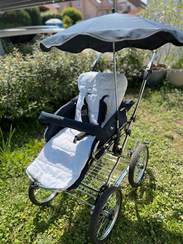 Hesba Corrado Kinderwagen in marine in Öhringen