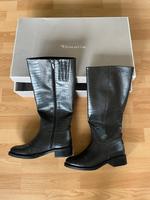 Neue TAMARIS Stiefel in grauem Kunstleder in der Größe 38 Frankfurt am Main - Rödelheim Vorschau