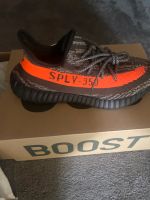 Yeezy Boost 350 V2 US 9 42 2/3 München - Schwabing-West Vorschau