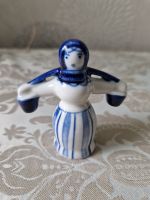 Gzhel Russische Porzellanfigur - Frau mit 2 Eimern -Made in USSR Essen - Essen-Südostviertel Vorschau