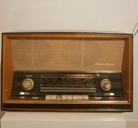 Saba Freudenstadt 125-Stereo Röhrenradio Nordrhein-Westfalen - Bergisch Gladbach Vorschau