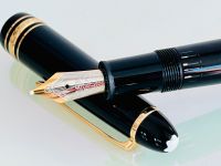 NEU Montblanc 146 Meisterstück LeGrand Füller 4810 Goldfeder OVP Hessen - Bad Homburg Vorschau