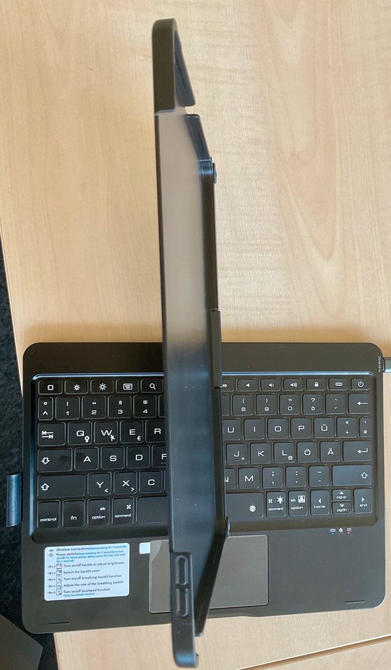 Apple iPad Pro 11- Zoll Tastatur !NEU! in Mössingen