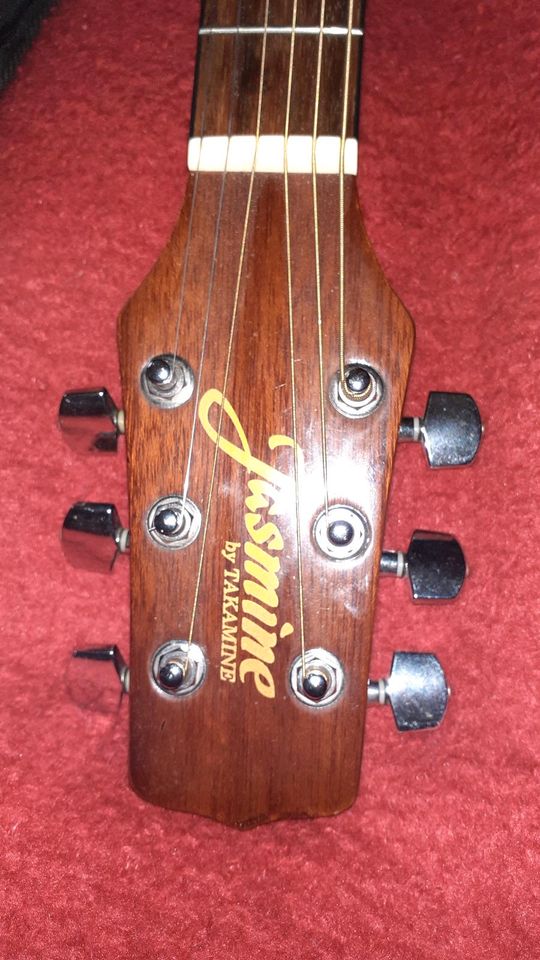 Western Gitarre Jasmine by Takamine in Göttingen