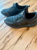 Sneaker schwarz Gr. 39 Berlin - Marzahn Vorschau