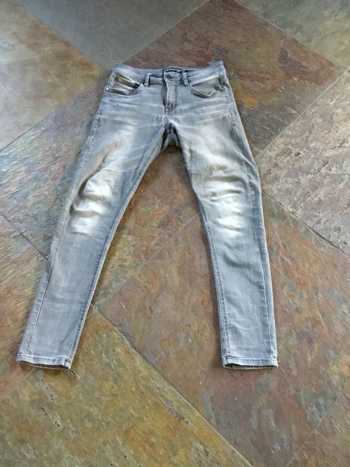 Schöne Herrenjeans zu verkaufen in Oldenburg