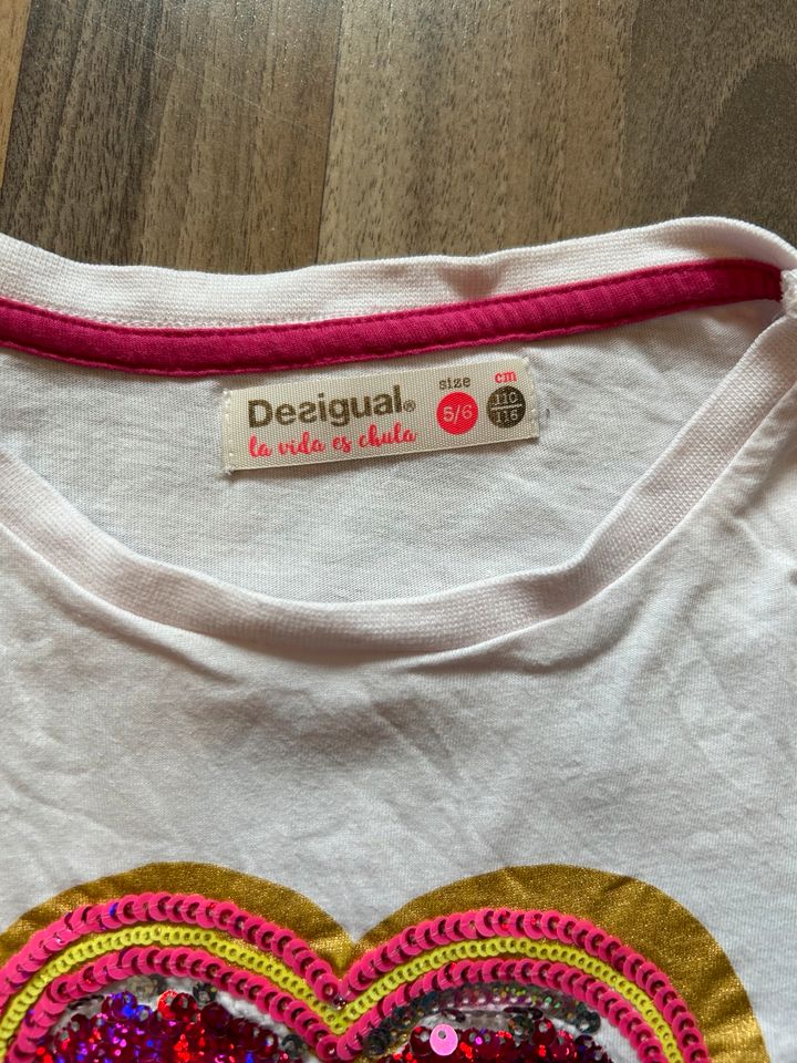 T-Shirt Desigual Gr. 110 sehr guter Zustand in Waldfeucht