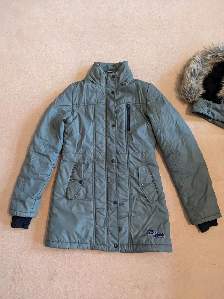 Winterjacke/-parka von Staccato Gr 158 164 khaki in Leipzig