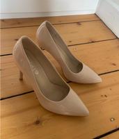 Helle Damen Pumps Absatz Schuhe Lack 40 Truffle Collection Rheinland-Pfalz - Leutesdorf Vorschau