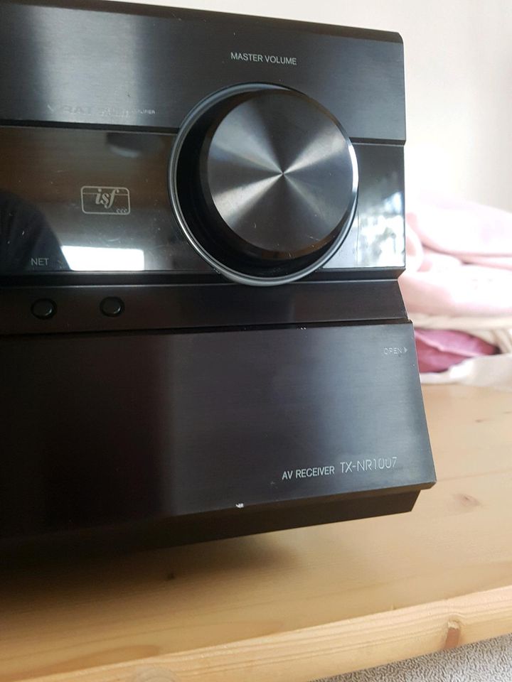 Onkyo Surround Verstärker TX-NR1007 in Wiesbaden