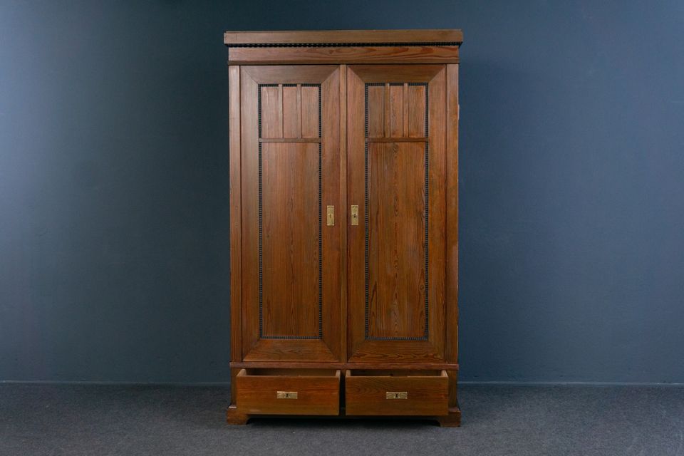 Vintage Antik Kleiderschrank Schrank Kommode Regal Alt MÖBLINGER in Berlin