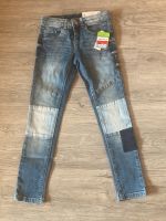 C&A here+there Jeans Patchwork blau Größe 134 NEU Hessen - Bürstadt Vorschau