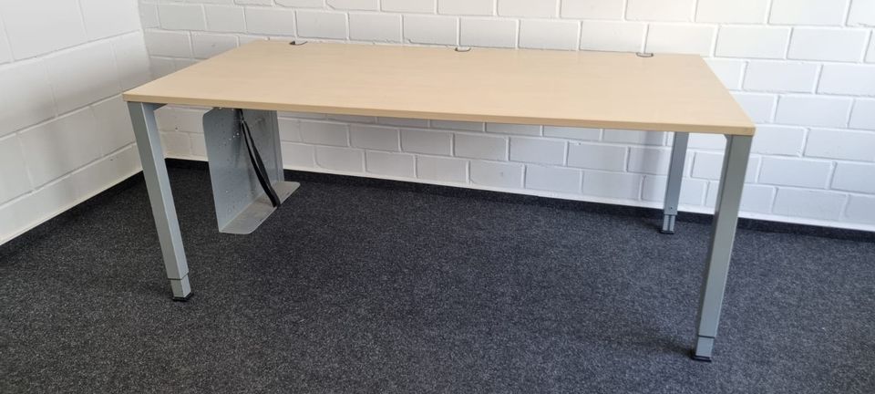 100 x Schreibtisch / Tisch / Bürotisch / K & N Talo S in Ludwigshafen