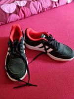 Schuhe der Marke Adidas Gr. 38,5 Nordrhein-Westfalen - Kamen Vorschau