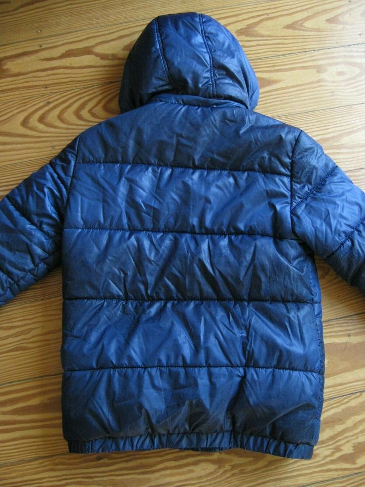 Esprit Winterjacke, blau, warm, innen mit Fleece, Gr. 152/158 in Hamburg