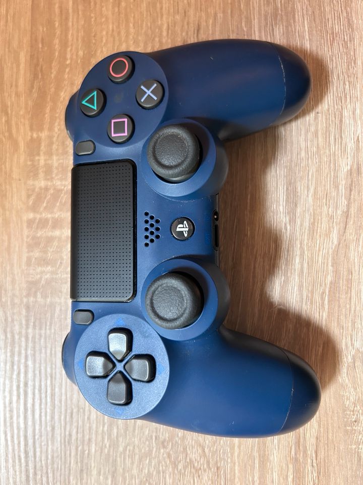 PS4 - Dualshock 4 Wireless-Controller (Midnight Blue) in Solingen