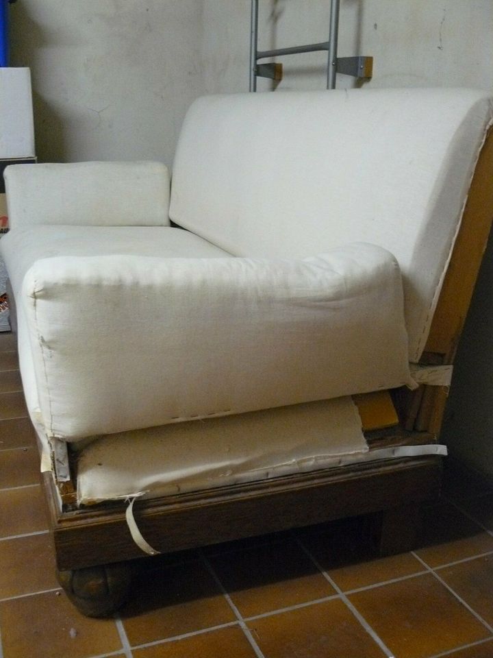 Antikes Sofa Vollholz Couch in Fachingen