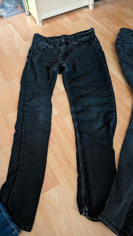 Mädchen Jeans und jeggings gr 158 2* h&m in Heinsberg