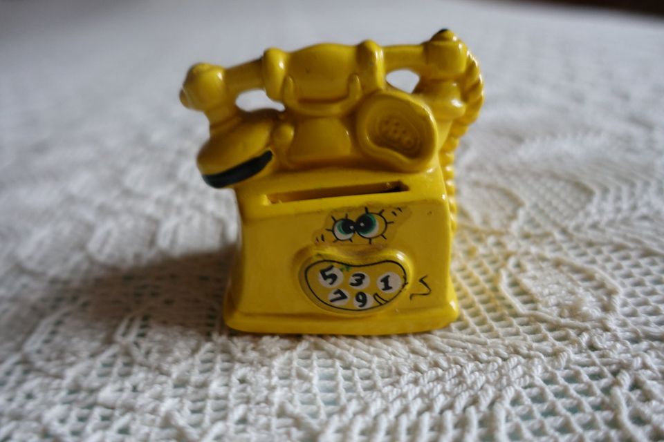 Vintage 2 kleine Keramik-Deko-Telefone, 2 St. 3,00 € oder je 1,50 in Hamburg