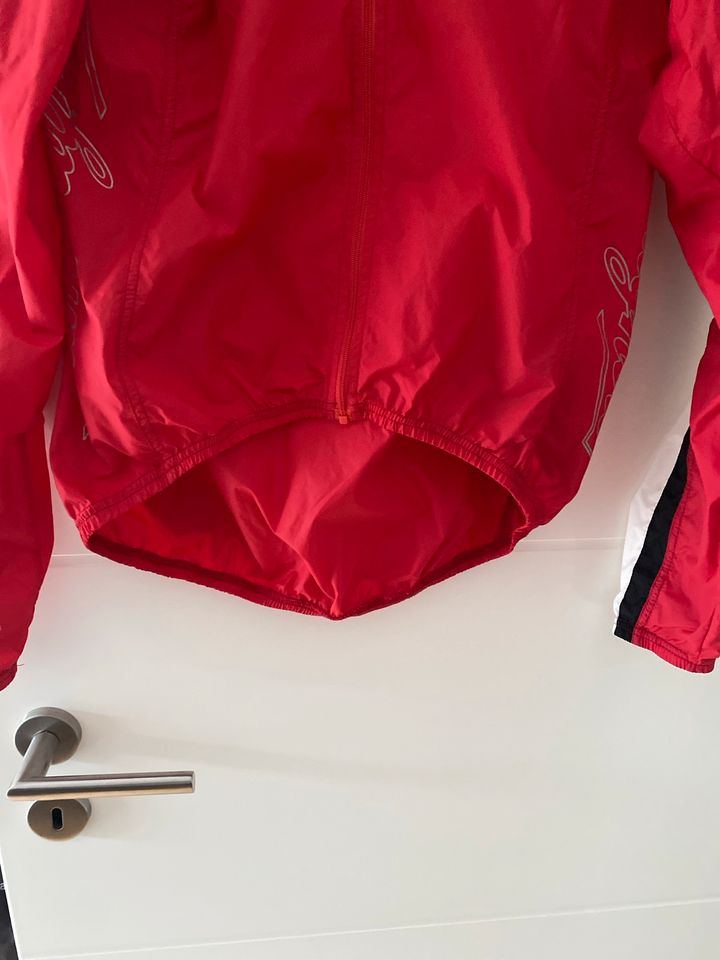 Campagnolo Windjacke Rennrad Gr. M in Mönkeberg