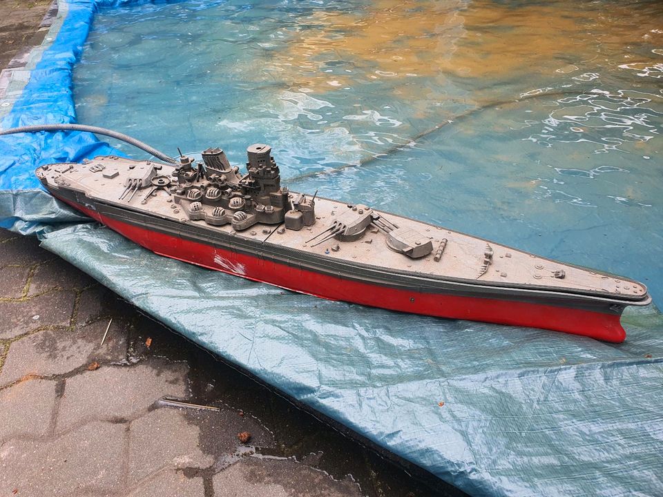 Modellboot kriegsschiff elektroantrieb Boot ferngesteuertes Boot in Zossen-Dabendorf