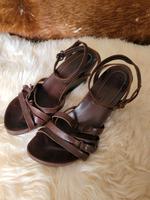 Sandalen Gr.37 Keilabsatz Leder braun Nordrhein-Westfalen - Gütersloh Vorschau