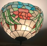 Tiffany Stil Deckenlampe Buntglaslampe 3-flamig Niedersachsen - Stelle Vorschau