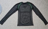 Funktionsshirt in Größe S/M Stretch mit kleinen Loch ***NEU*** Sachsen-Anhalt - Bad Lauchstädt Vorschau