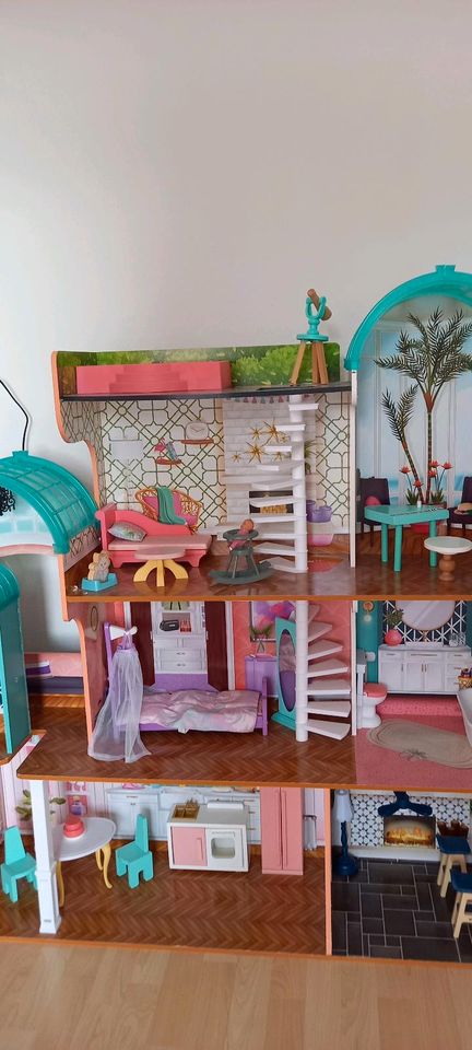 Kidkraft Camila Puppenhaus mit Möbeln und Zubehör in Steinfeld