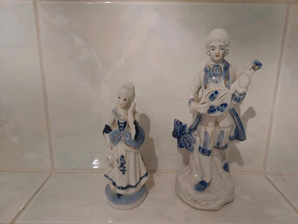 2 Porzellanfiguren in Neuburg a.d. Donau