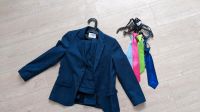 Anzug Jungen von Zara in Größe 134 blau mit Krawatte & Fliege Baden-Württemberg - Göppingen Vorschau