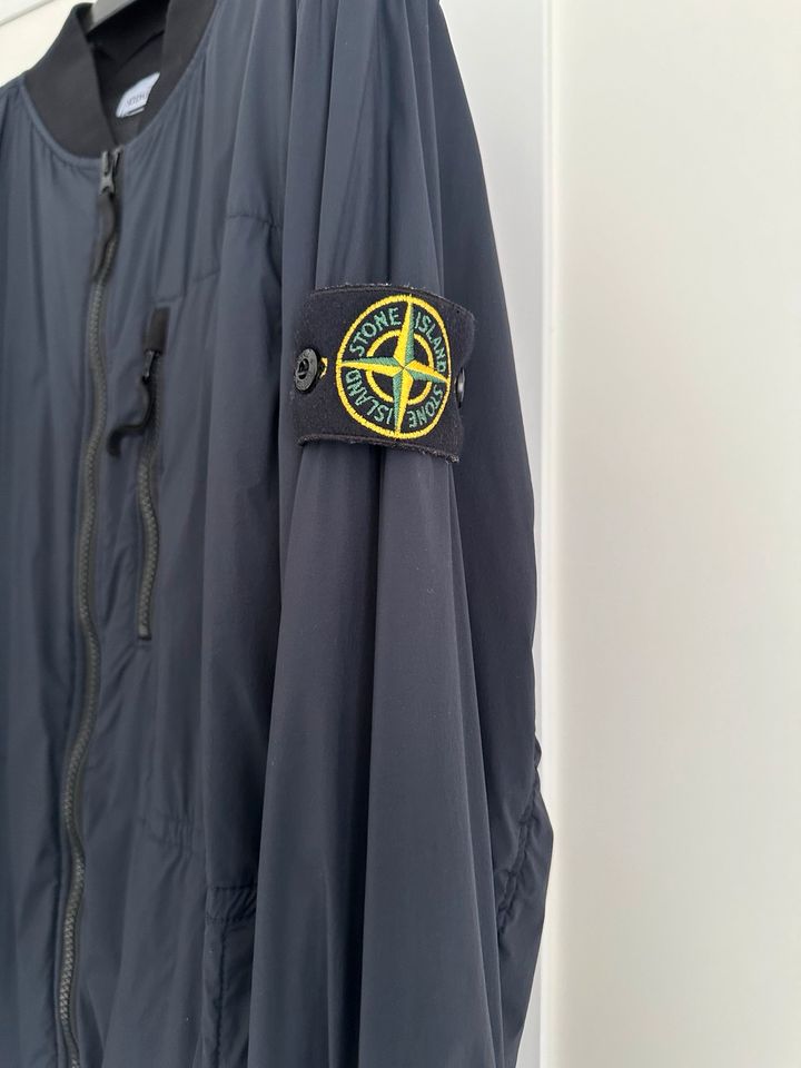 Stone Island Jacke in Bad Oldesloe