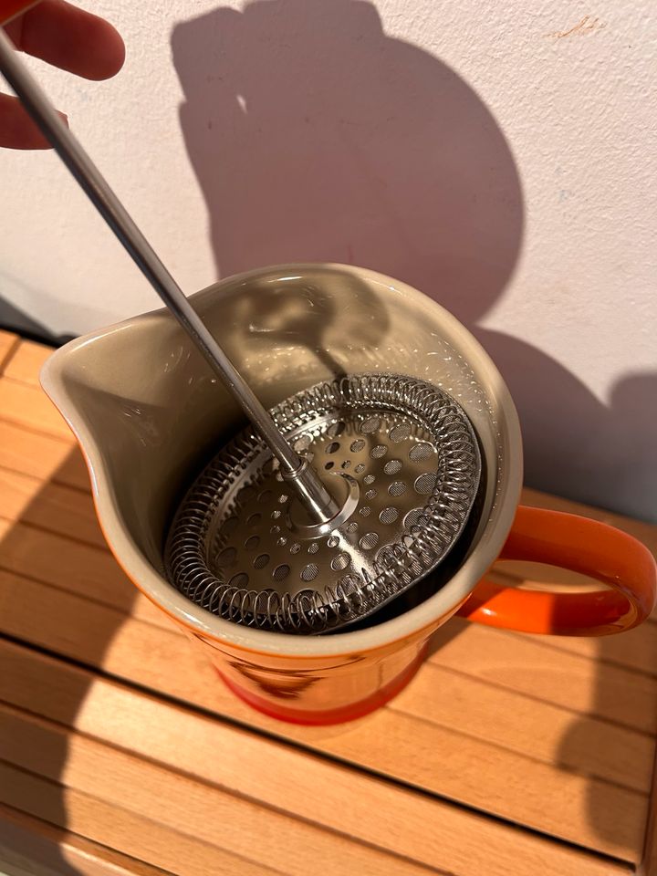 Le Creuset Kaffeebereiter aus Steinzeug in Bremen