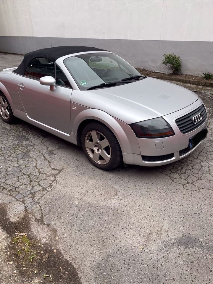 Audi TT Roadster 8N in Solingen