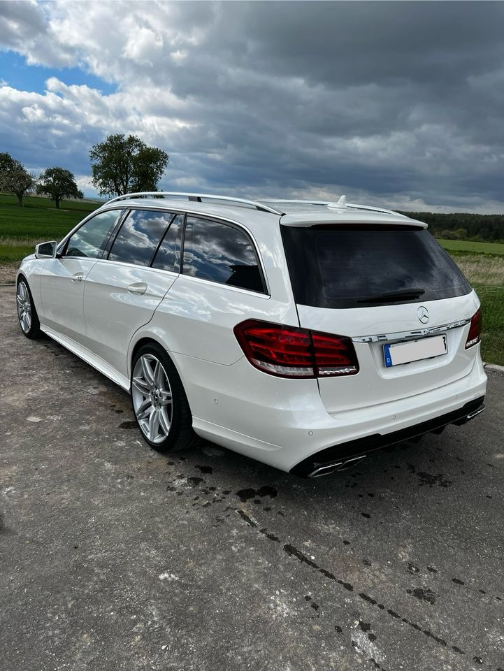 Mercedes E 250 T-Modell AMG-Styling in Holzgerlingen