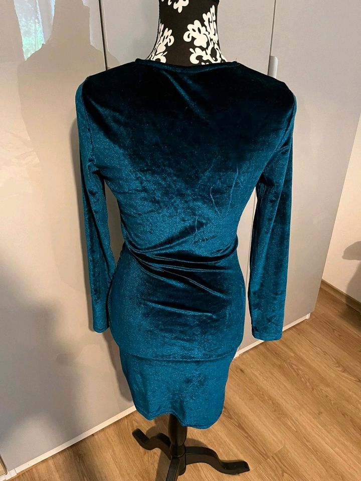 Blaues Abendkleid - Damen Größe M in Ergolding