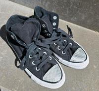 Converse All Star Chucks Schwarz Silber Gr. 36,5 topp Zustand Hessen - Friedrichsdorf Vorschau
