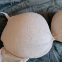 Hunkemöller Push Up BH gepolstert Gr 75C Hessen - Raunheim Vorschau