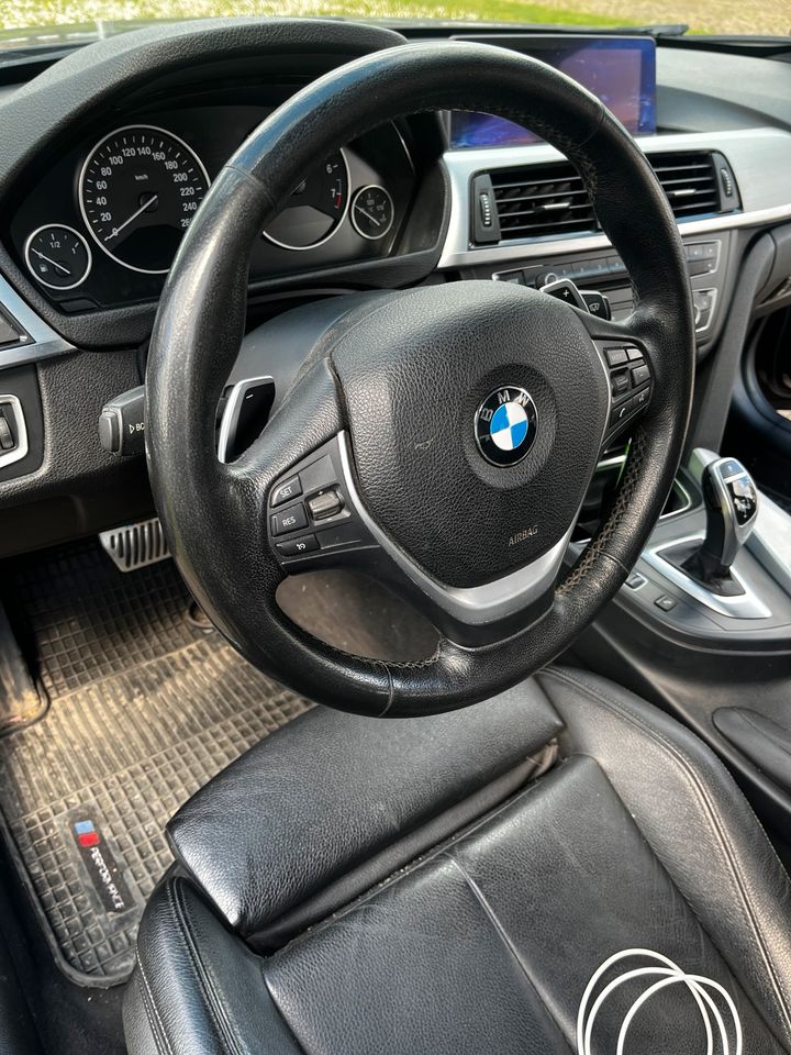 BMW 320i F31 Touring in Naumburg (Saale)