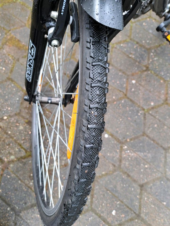 28Zoll Herren BOCAS Crossrad.  Gute Zustand in Langwedel