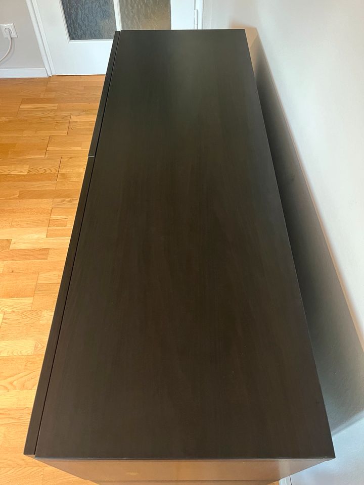 2 x Ikea Besta. (Sideboard, TV-Bank, Schrank) in München